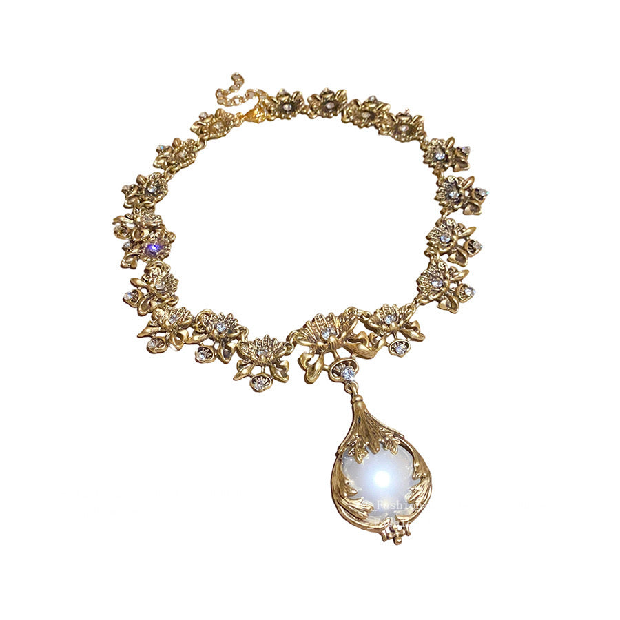 Vintage Pearl Flower Pendant Earrings & Necklace Set